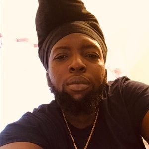 Meet your Posher, Zoena